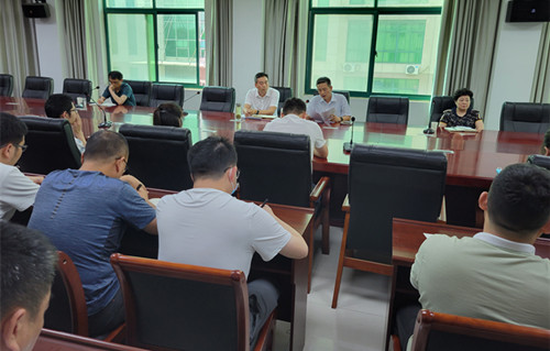 匯盈公司貫徹落實(shí)高新區(qū)周例會工作精神